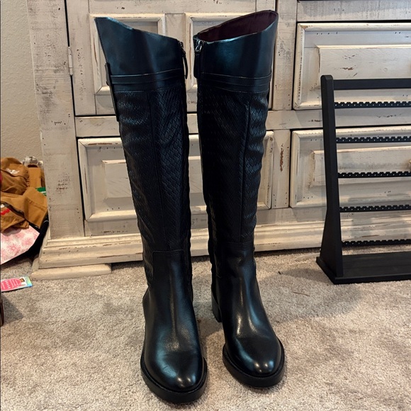 New Sarto Black knee high boots - Picture 6 of 10